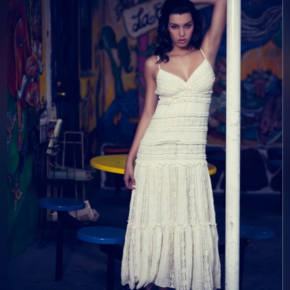 Anthropologie Cream Midi Dress - Picture 2 of 8